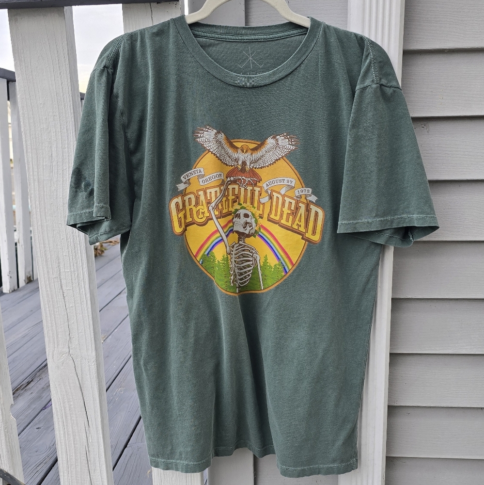 Grateful Dead Graphic Tee Shirt
